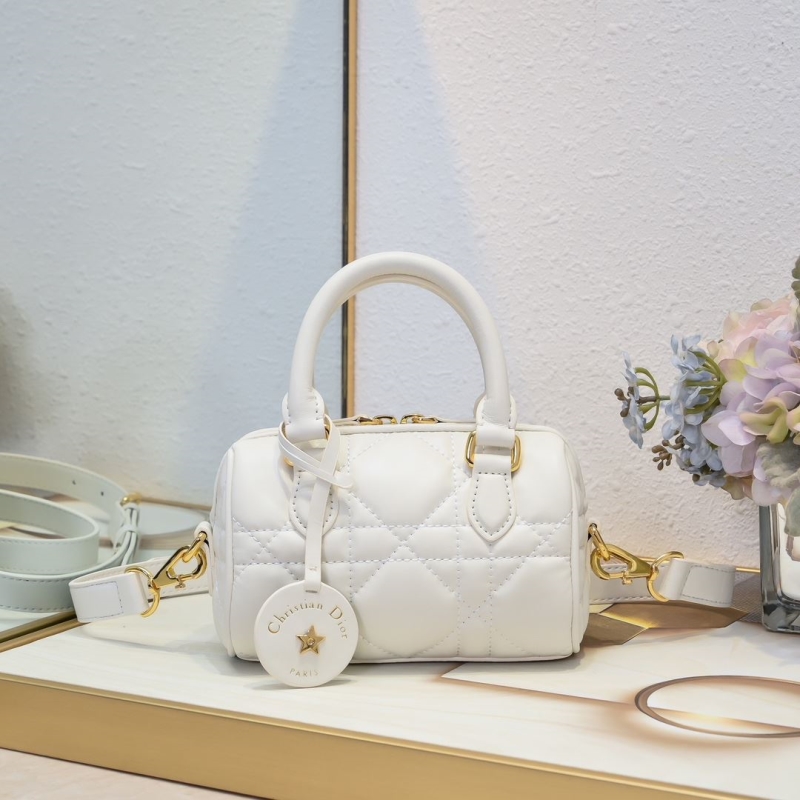 D*or top handle bags